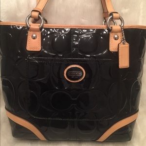 EUC COACH Peyton PATENT LEATHER Tote